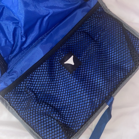 Tri Fold Roll Up Garment Travel Case Bag - Picture 2 of 6